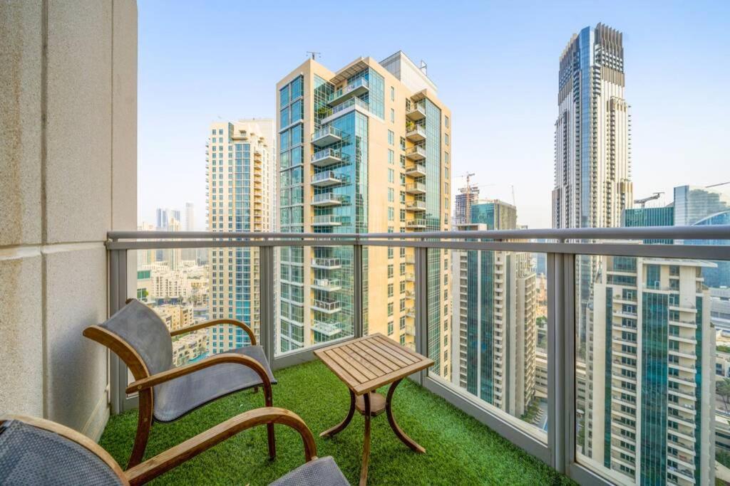 Spectacular Burj & Fountain View - Luxurious 3 Bedrooms & Maids Room - The Residences Dubaï Extérieur photo
